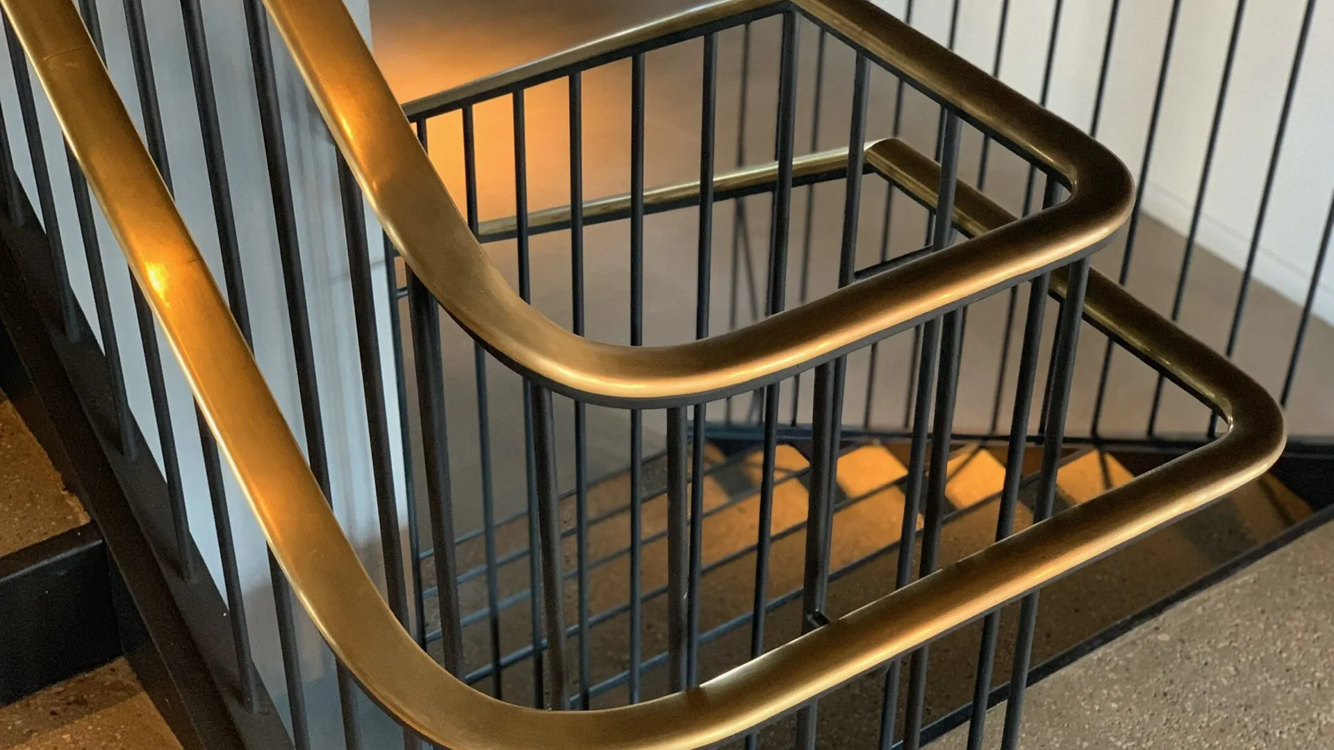 Gooseneck Railing